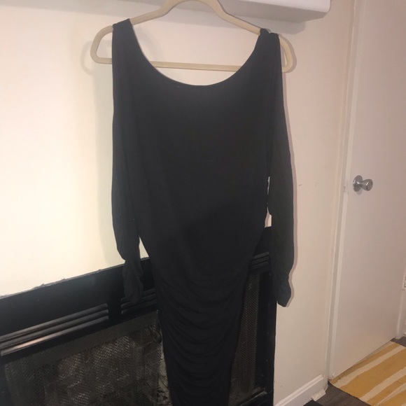 Black bodycon dress. Size 1x - Picture 6 of 6